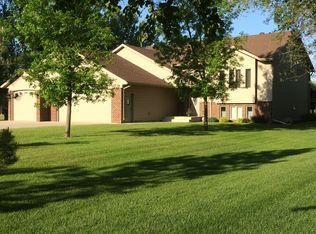 7739 Francis St, Wahpeton, ND 58075