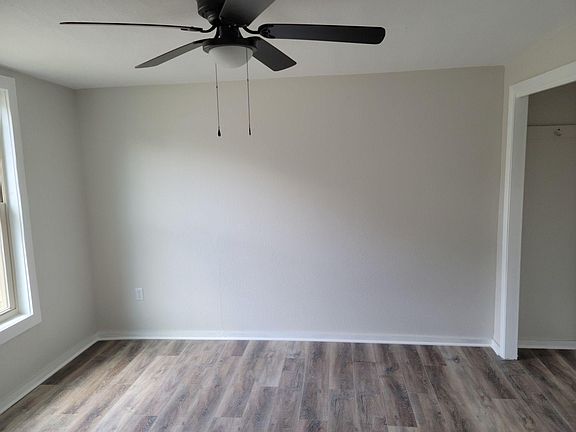 3rd image of 1530 Smith St
