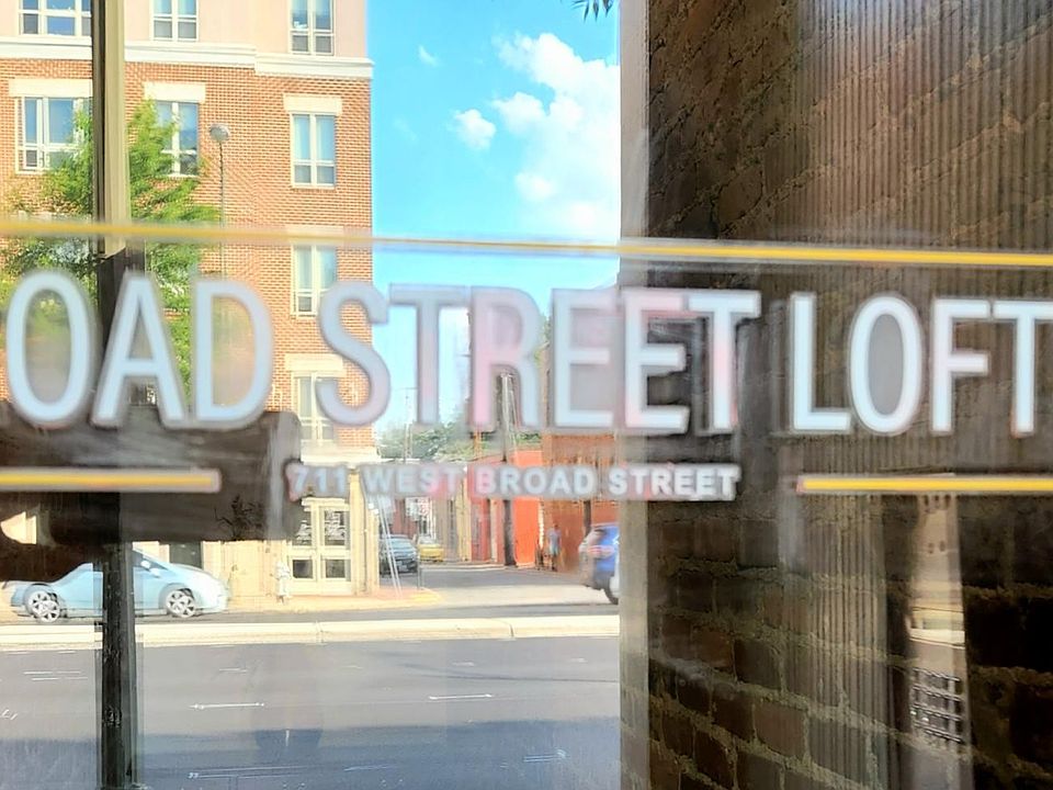 1st image of 711 W Broad St #204