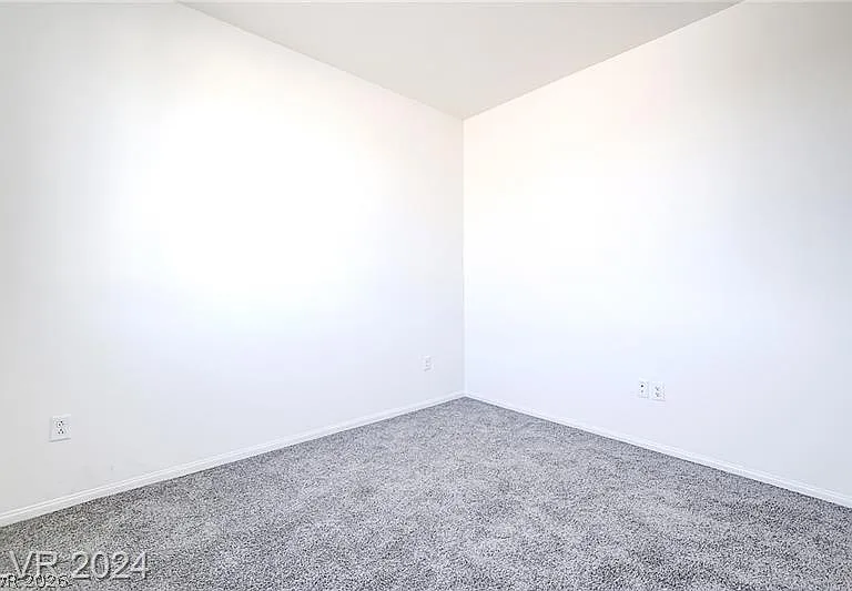 5613 Steampunk St — Photo 33