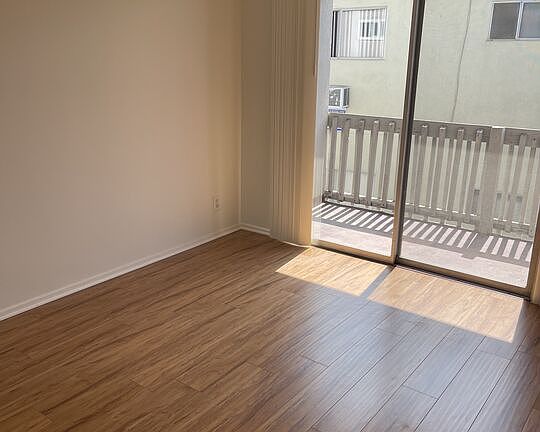 5th image of 1620 Brockton Ave #16