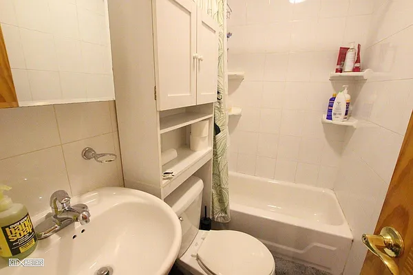 Rented by Corcoran | media 20