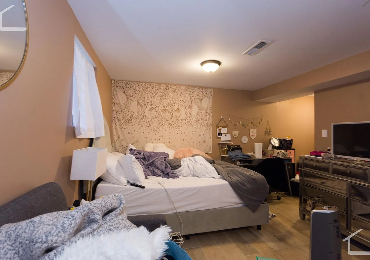 Nice 3 bed in Allston — Photo 3