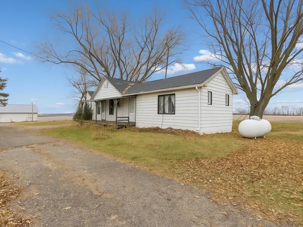 6337 & 6343 N High St #11, Janesville, WI 53548