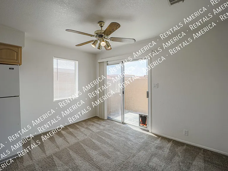 317 W Hononegh Dr #5 — Photo 13