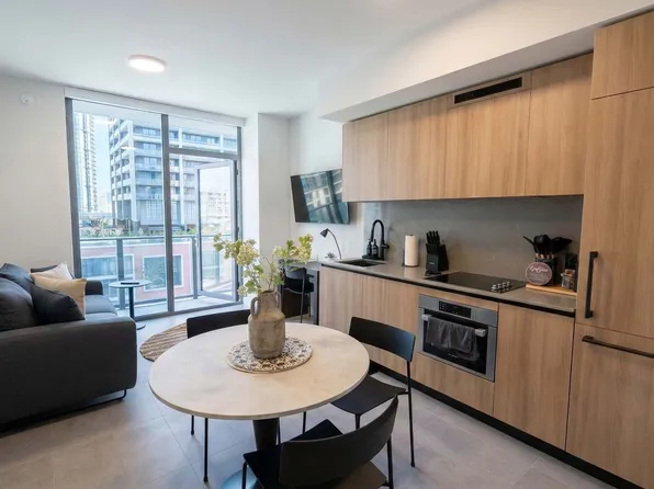 121 NE 5th St, Miami, FL