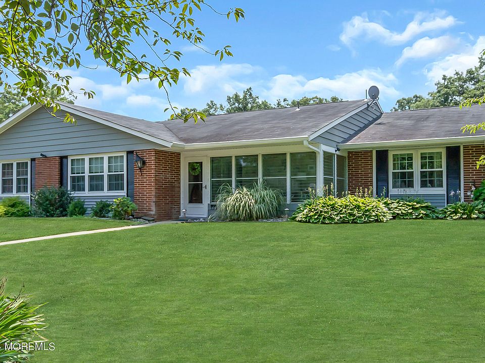 1st image of 520B Portsmouth Drive