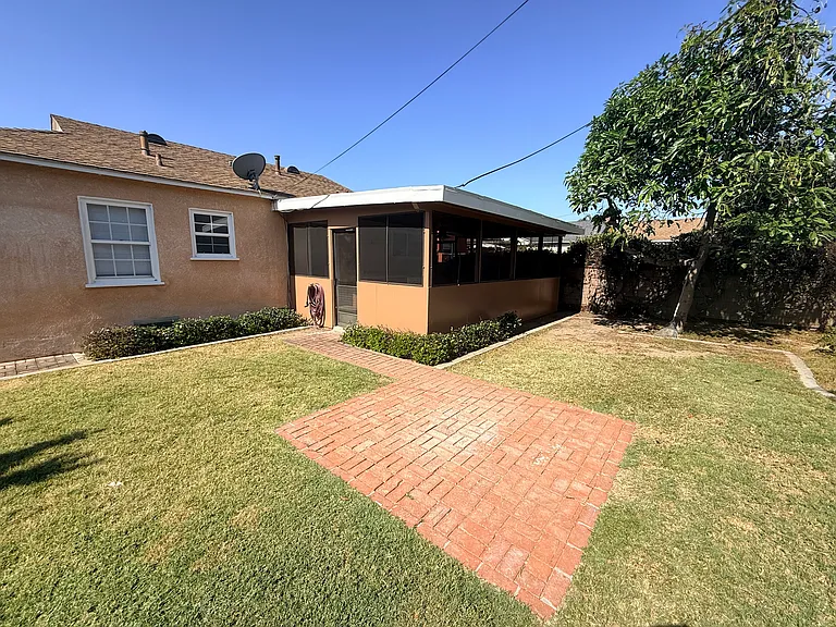 2837 Dollar St — Photo 24
