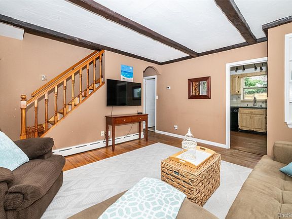 5th image of 40 Florence Avenue