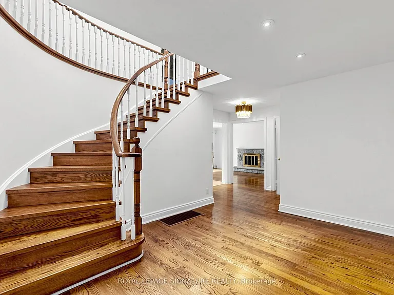 164 Banbury Rd — Photo 5