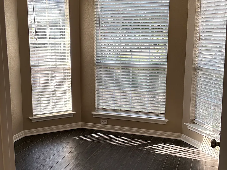 7307 Moss Brook Dr — Photo 6