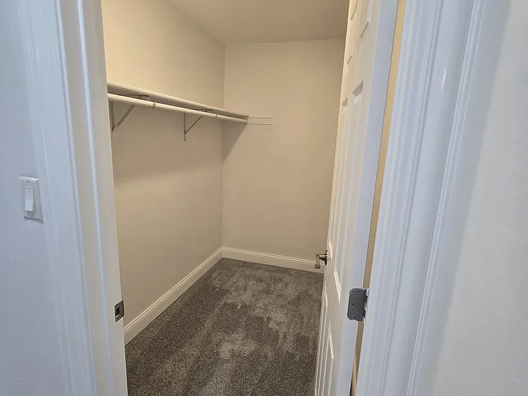 17055 Hickory Ct — Photo 4