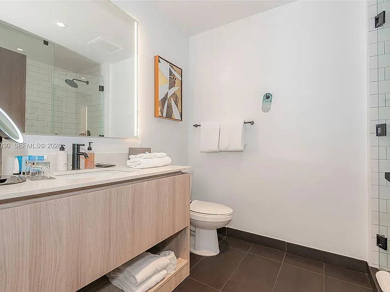 398 NE 5th St #4001 — Photo 65