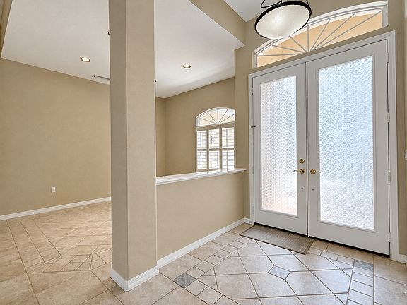 2nd image of 4625 Sweetmeadow Cir