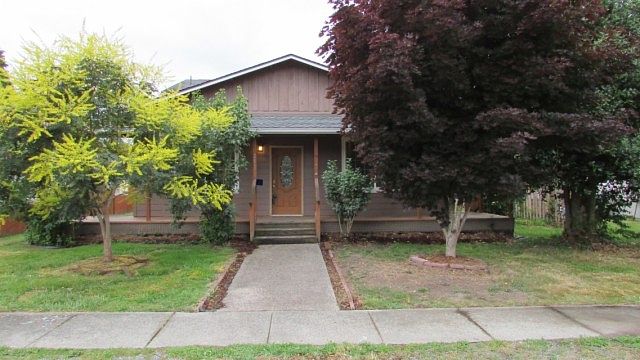 1st image of 211 Kensington Ave SW