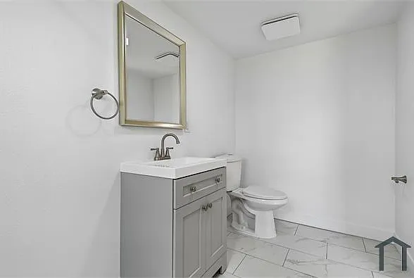 219 E 87th St #204 — Photo 15