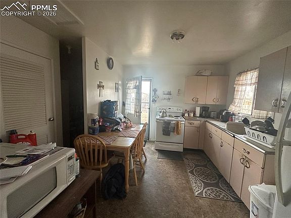 5th image of 1304 Rockwood Ave