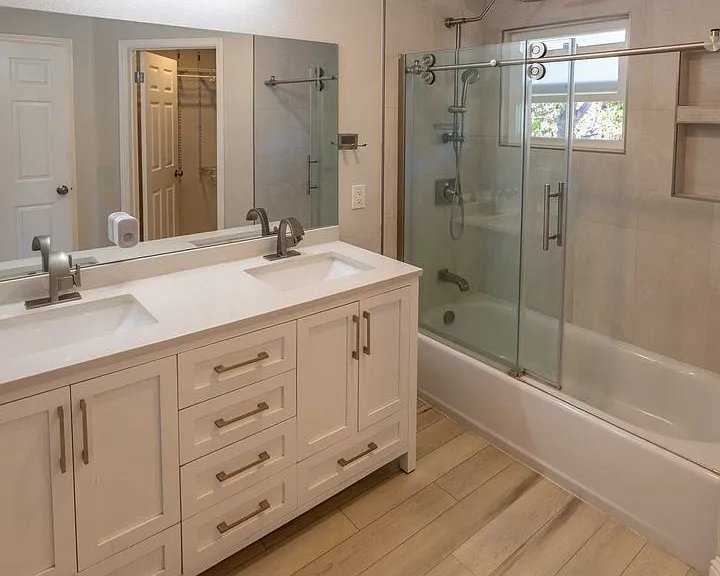 3568 Madison Cmn — Photo 14