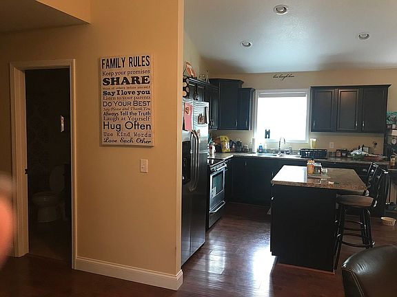 5th image of 2195 Bear Creek Cir