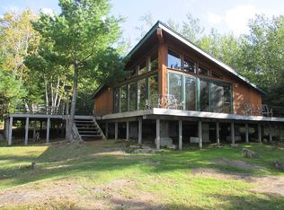 2015 Red Crest Island, international falls, MN 56649