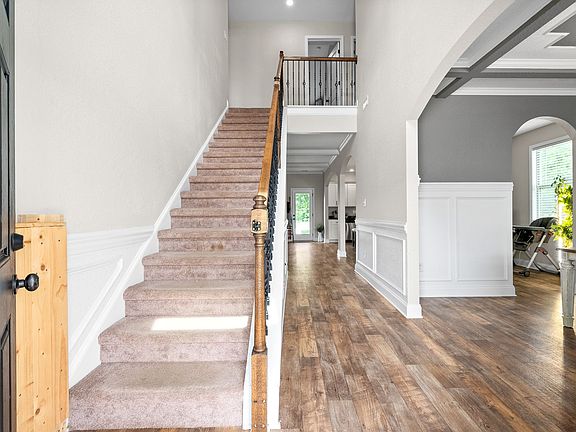 5th image of 1256 Black Oak Cir