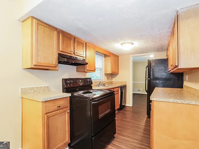 3358 Creekway Dr — Photo 6