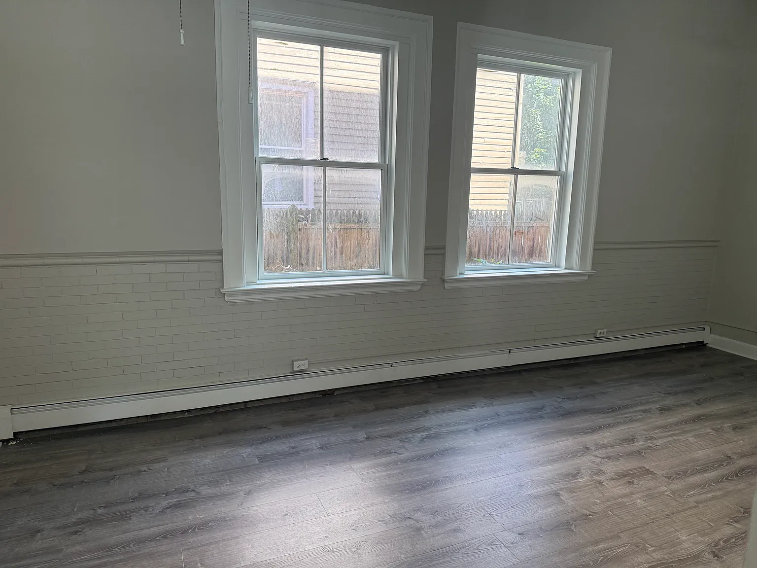 2 bed, 950 sqft, $1,150 — Photo 2
