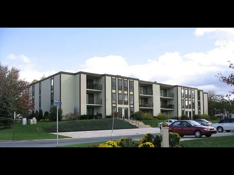 1408 Bradley Dr #L-312 — Photo 10