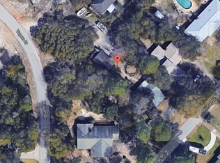 440 Hilltop Dr, Gulf Shores, AL 36542