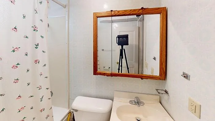 5 bed, 2.0 bath, $1,599 — Photo 3