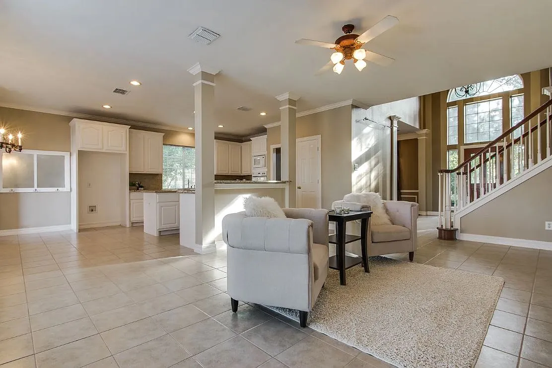 4 bed, 3.5 bath, 3517 sqft, $5,000 — Photo 1