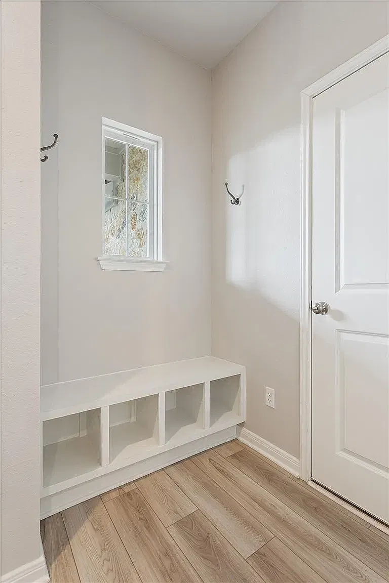 3 bed, 1458 sqft, $2,100 — Photo 4