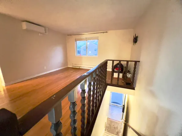 216-37 68th Avenue image 7 of 17