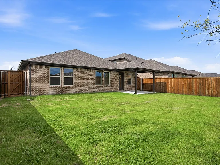825 Birdie Dr — Photo 30