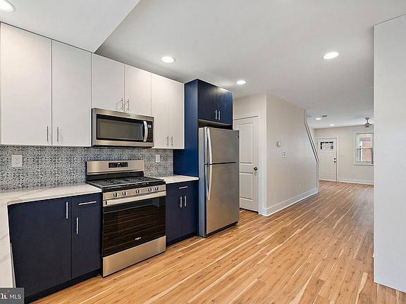 5th image of 2225 S Rosewood St