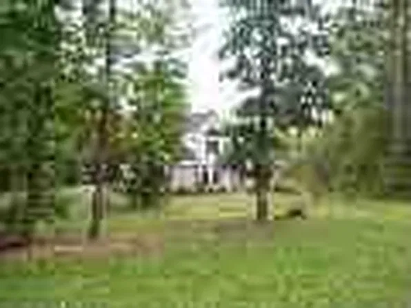617 Windsor Rd, Hodges, SC 29653