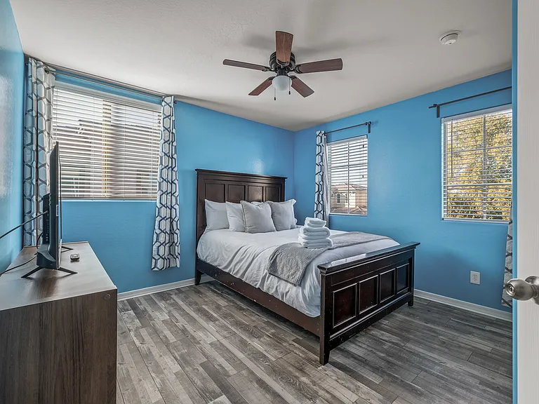 12025 W Polk St — Photo 26