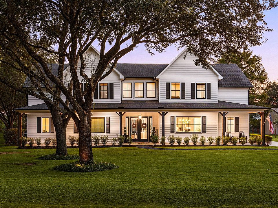 1st image of 3008 S Saddlebrook Ln