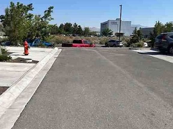 Exterior Neighborhood (street photo)