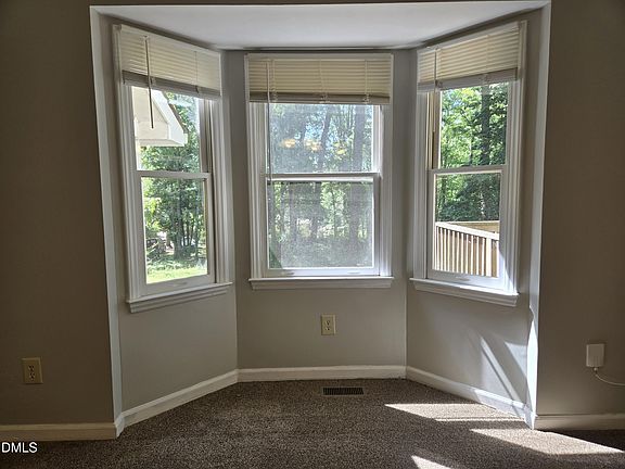 4th image of 207 Meadow Run