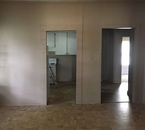 2nd image of 409 W Adair St