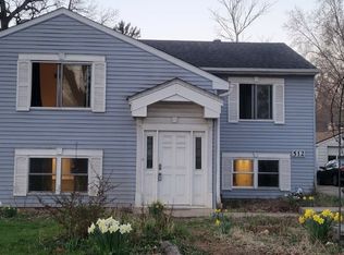 512 Division St, Geneva, IL 60134