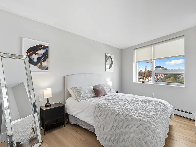 15 Kings Wharf Pl #501 — Photo 17