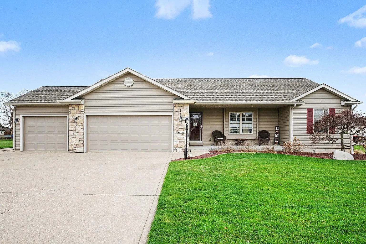 18106 Montgomry Ln photo 1