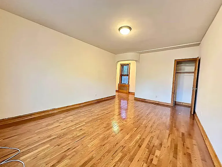 150 W 21st St #6R — Photo 2