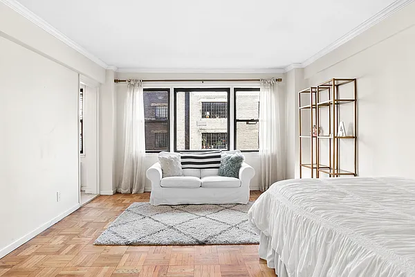 Rented by Compass | media 6