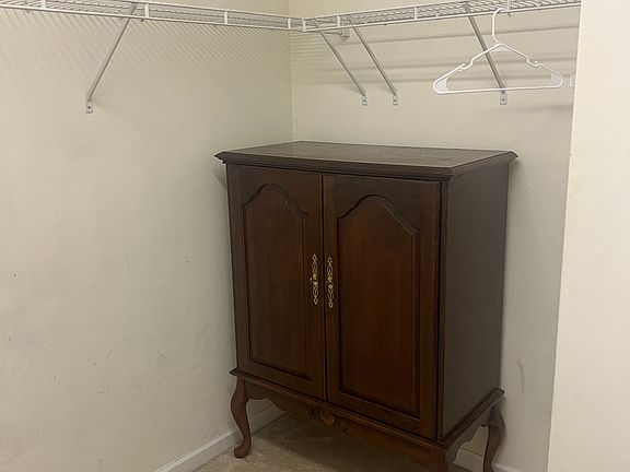 Walk-in closet