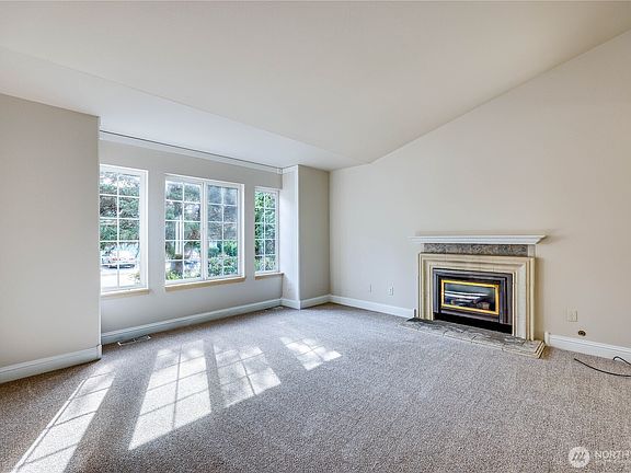 5th image of 11019 Lobelia Avenue NW