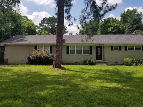 102 S Cromley Rd, Brooklet, GA 30415