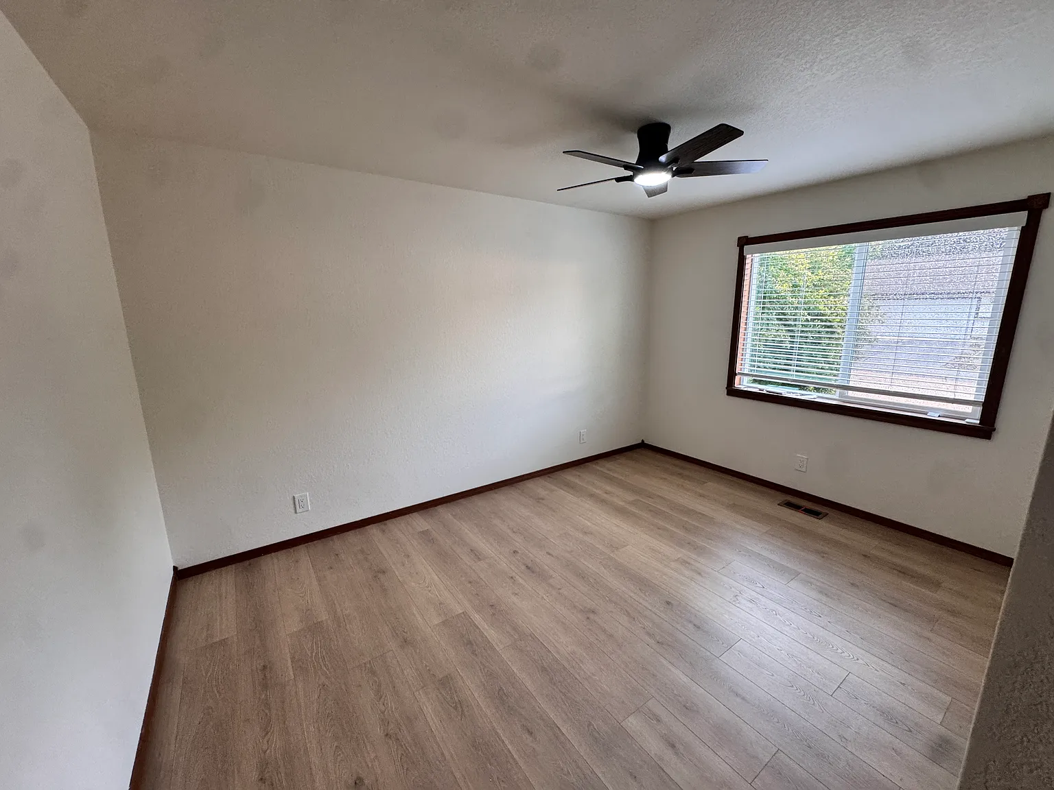 3 bed, 1508 sqft, $2,500 — Photo 3